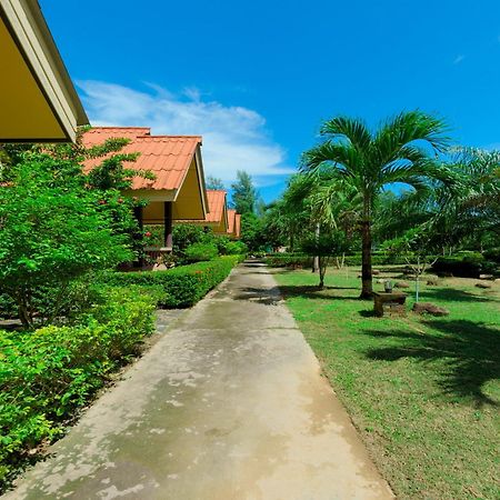 Rim Khao Resort Koh Lanta Exterior photo